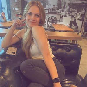 Meet your Posher, Court